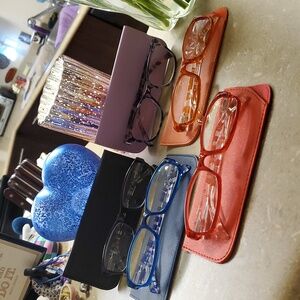 NEW! 2.0 Readers with cases. All colors included.